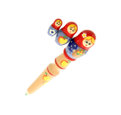 Crayon avec tête en poupées gigognes
